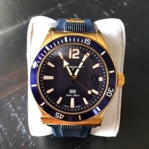 Salvatore Ferragamo 1898 Rubber-Strap Sport Watch